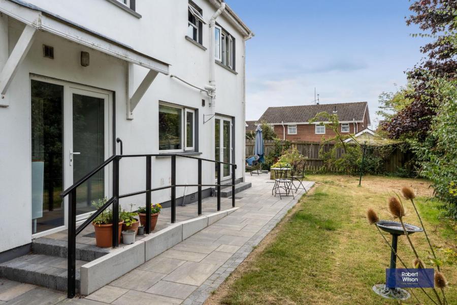 38 Smeaton Park