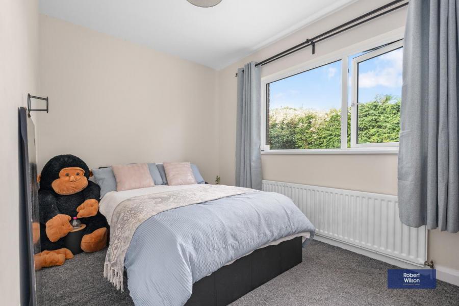 9 Massereene Gardens
