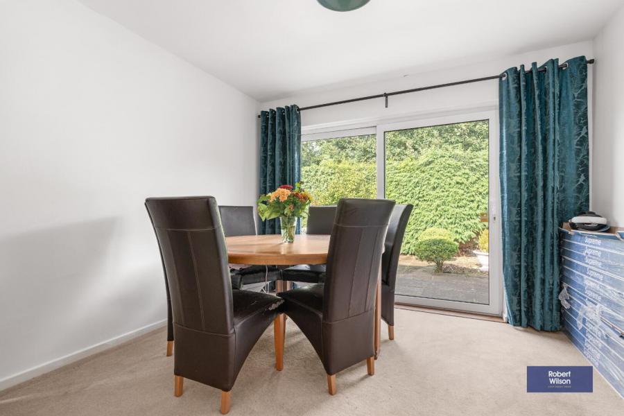 9 Massereene Gardens