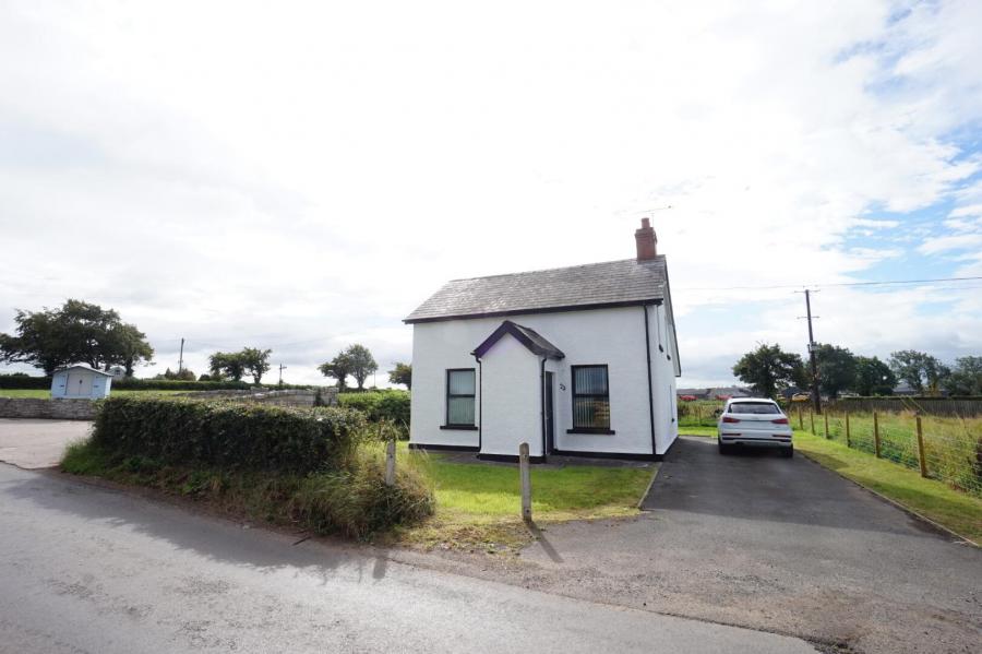 23 Halfpenny Gate Road