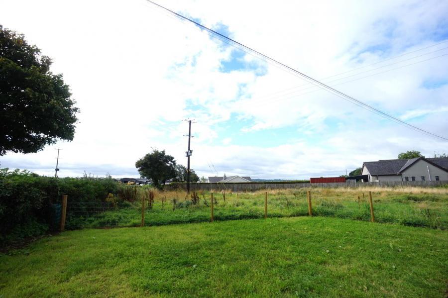 23 Halfpenny Gate Road