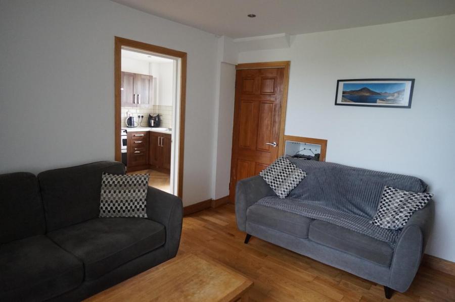 23 Halfpenny Gate Road