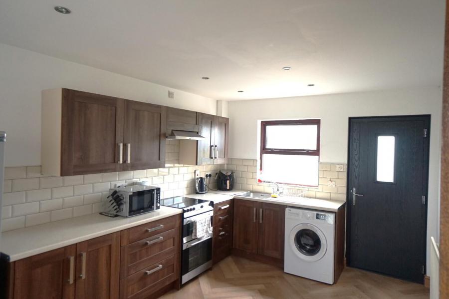 23 Halfpenny Gate Road