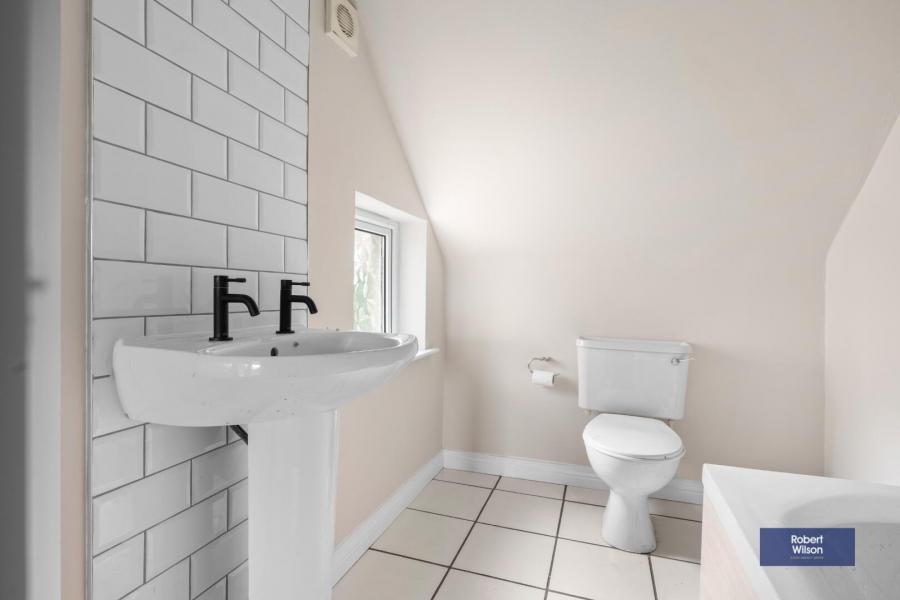 3 Broadwater Cottages