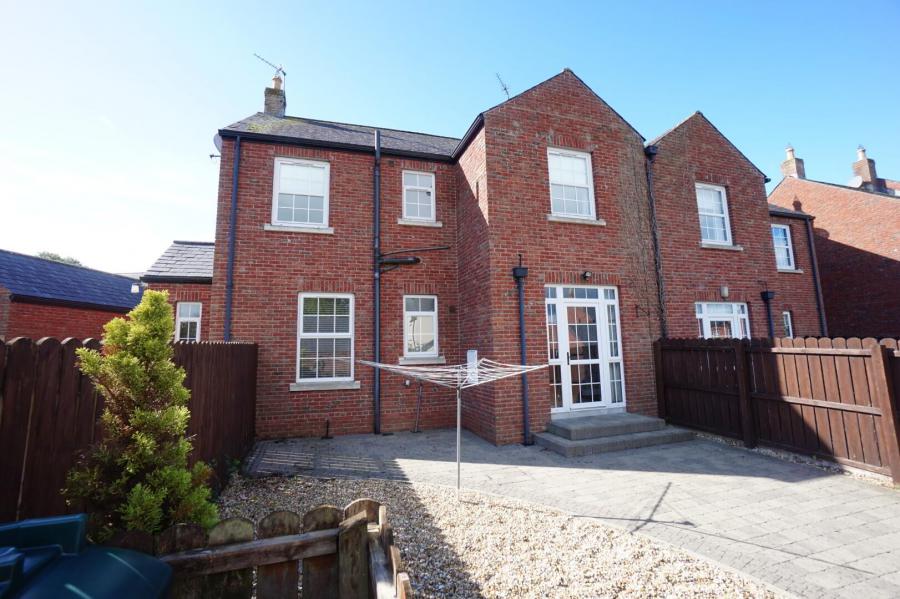 29 The Old Stables