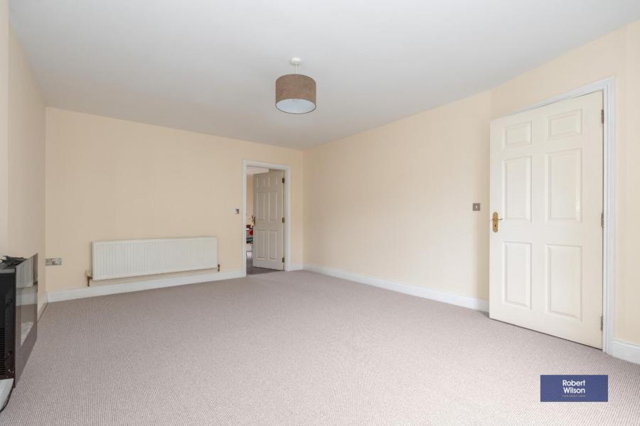 10 Village Court
