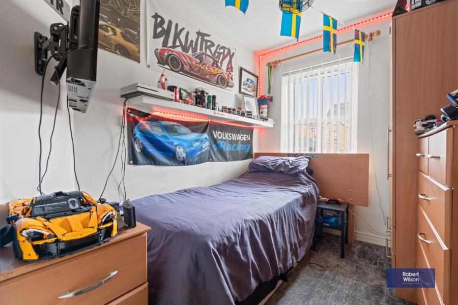 9A Penworth Green