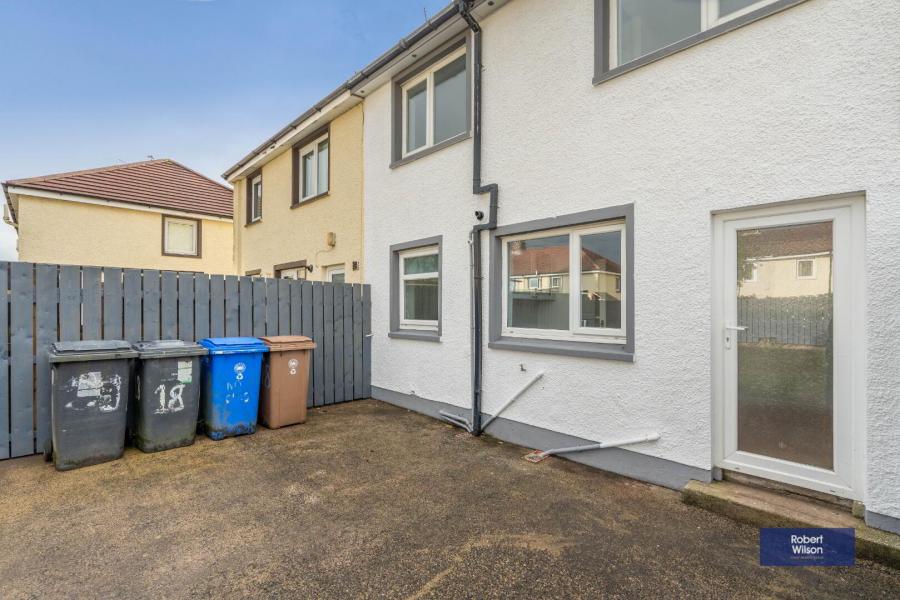18 Carnanmore Park
