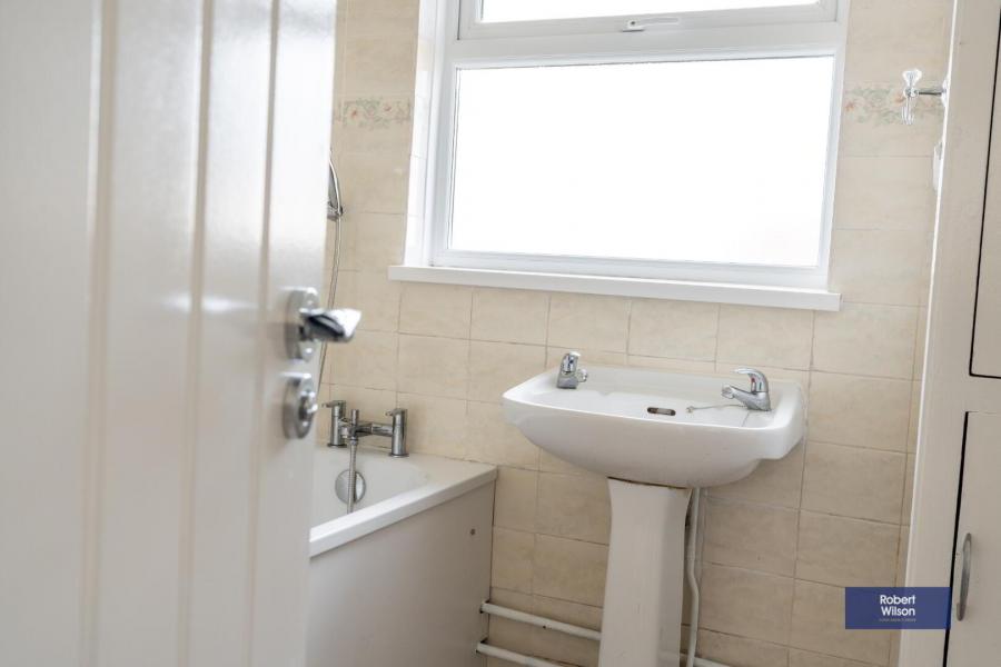 27 Killeaton Gardens