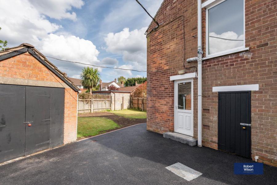 27 Killeaton Gardens