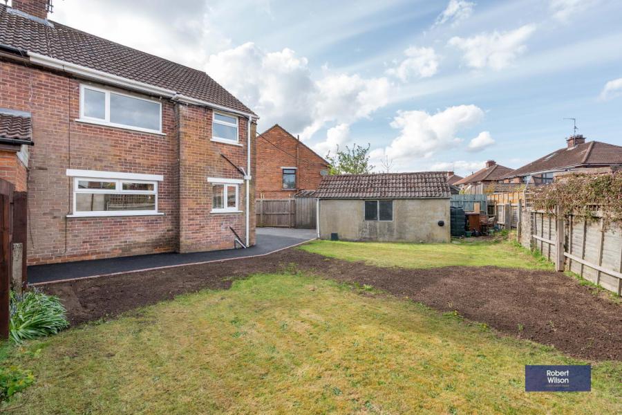 27 Killeaton Gardens