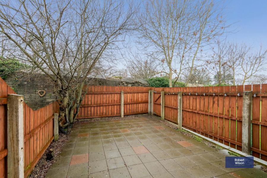 10 Rawdon Court Mews