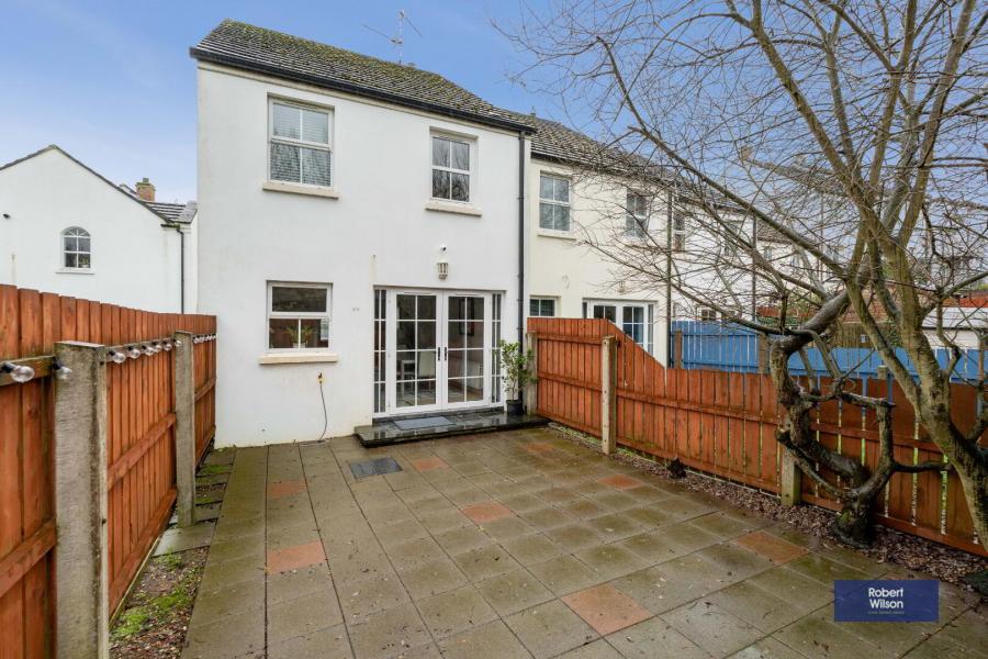 10 Rawdon Court Mews