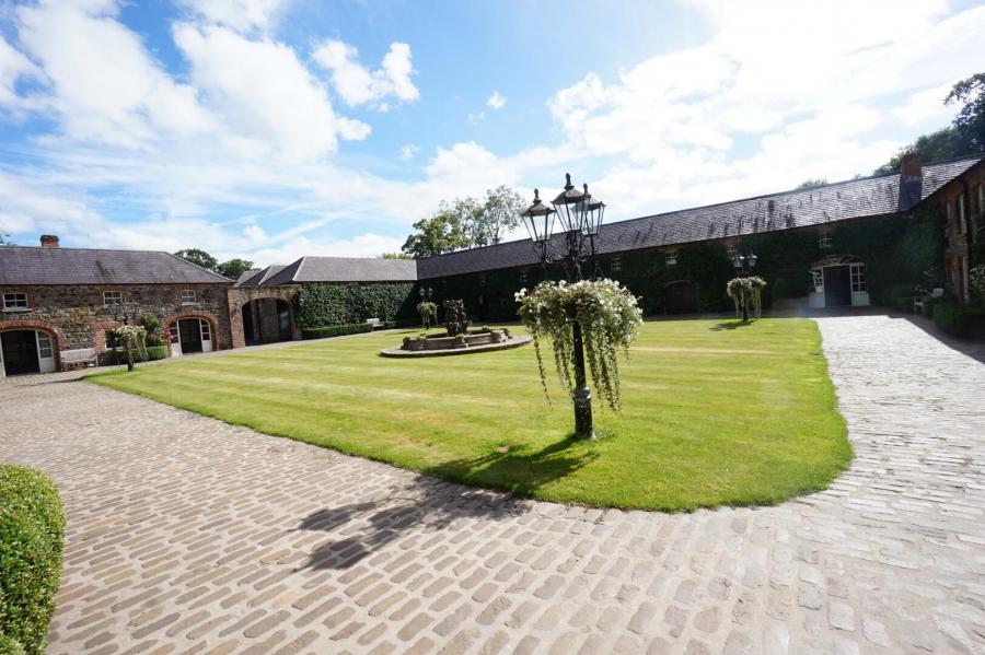 Drumnabreeze Courtyard, 62A Drumnabreeze Road