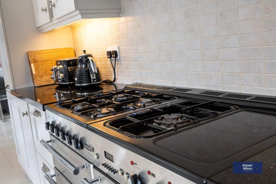 24 Limestone Meadows