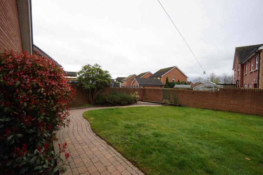 24 Limestone Meadows