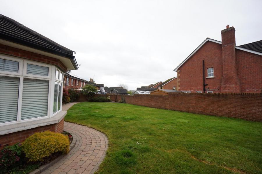 24 Limestone Meadows