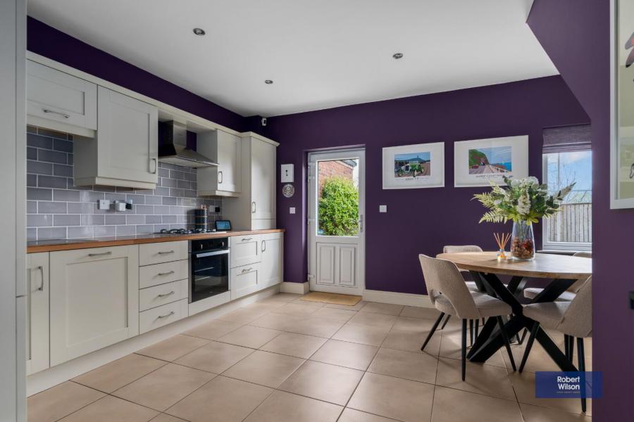 20 Magherahinch Avenue