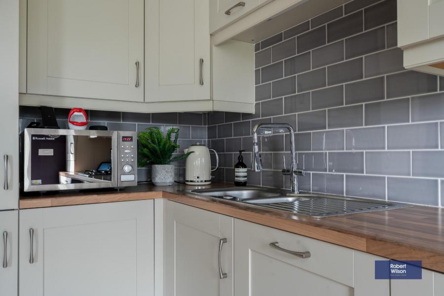 20 Magherahinch Avenue