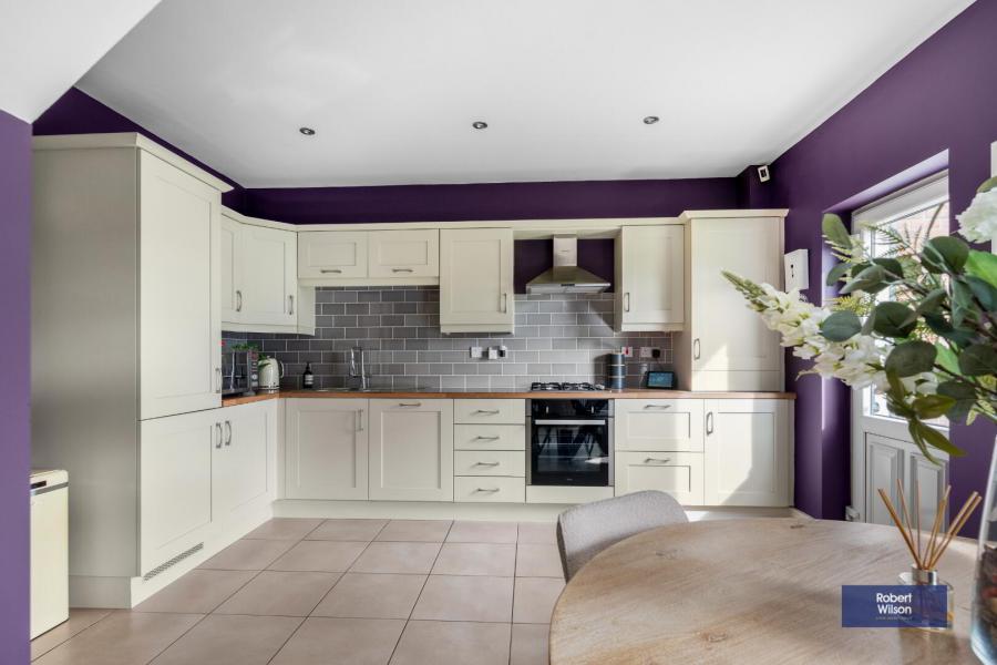 20 Magherahinch Avenue