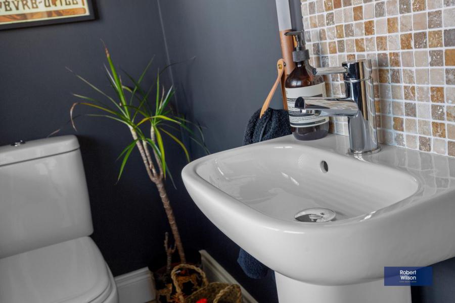 20 Magherahinch Avenue