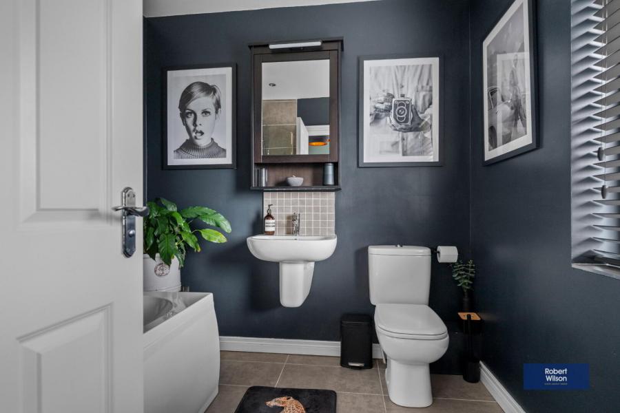 20 Magherahinch Avenue