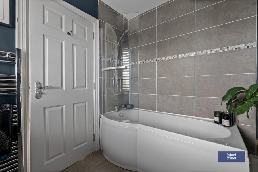 20 Magherahinch Avenue