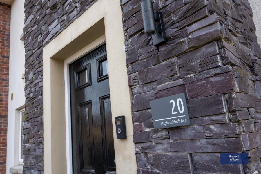 20 Magherahinch Avenue