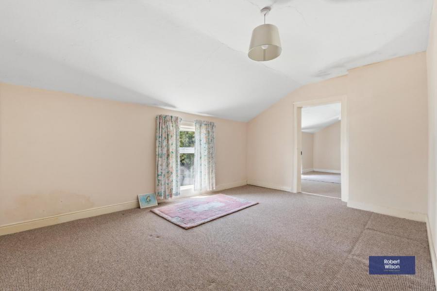 15 Scolban Road