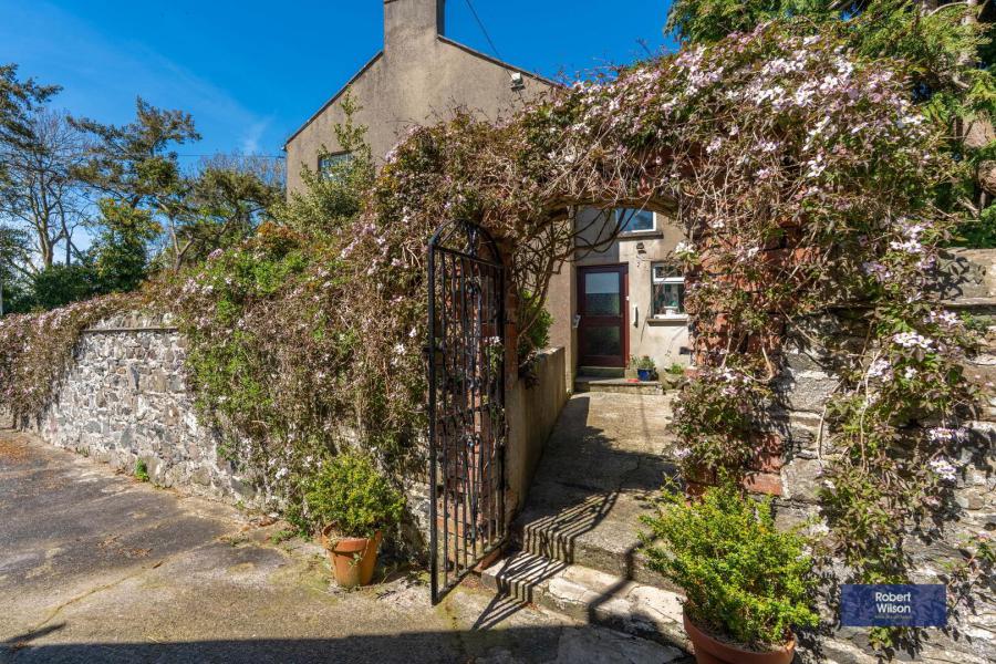 15 Scolban Road