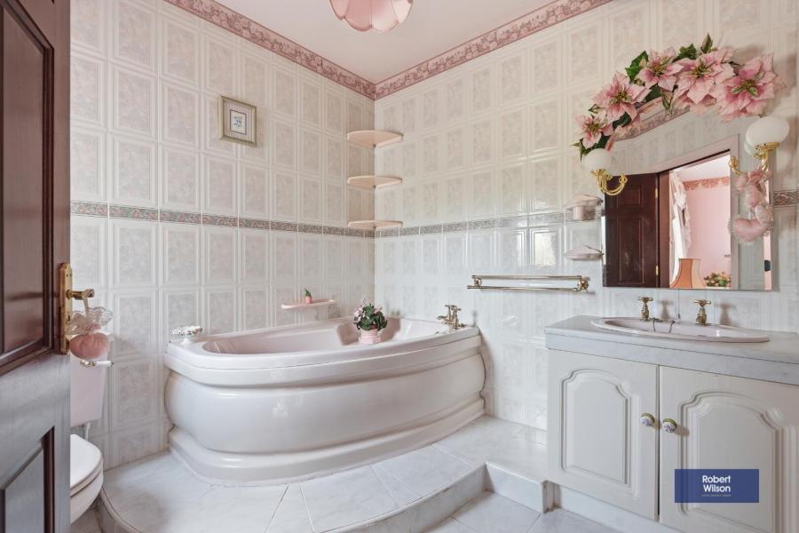 Grace Hall Manor, 63 Cottage Road