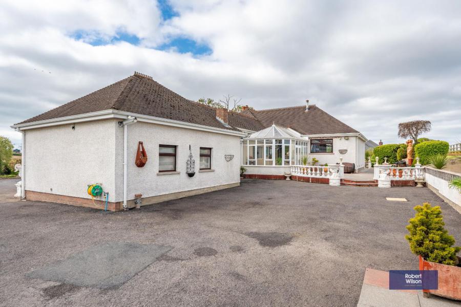 Grace Hall Manor, 63 Cottage Road