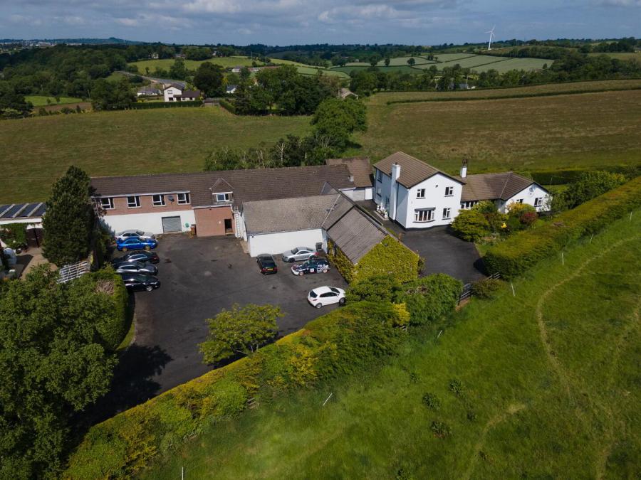 252A & 252B Castlewellan Road