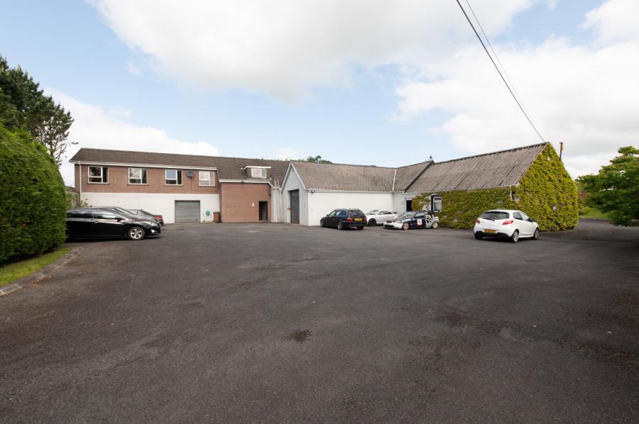 252A & 252B Castlewellan Road