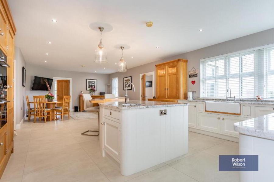 Laurel Hill Lodge, 3 Laurelhill Road