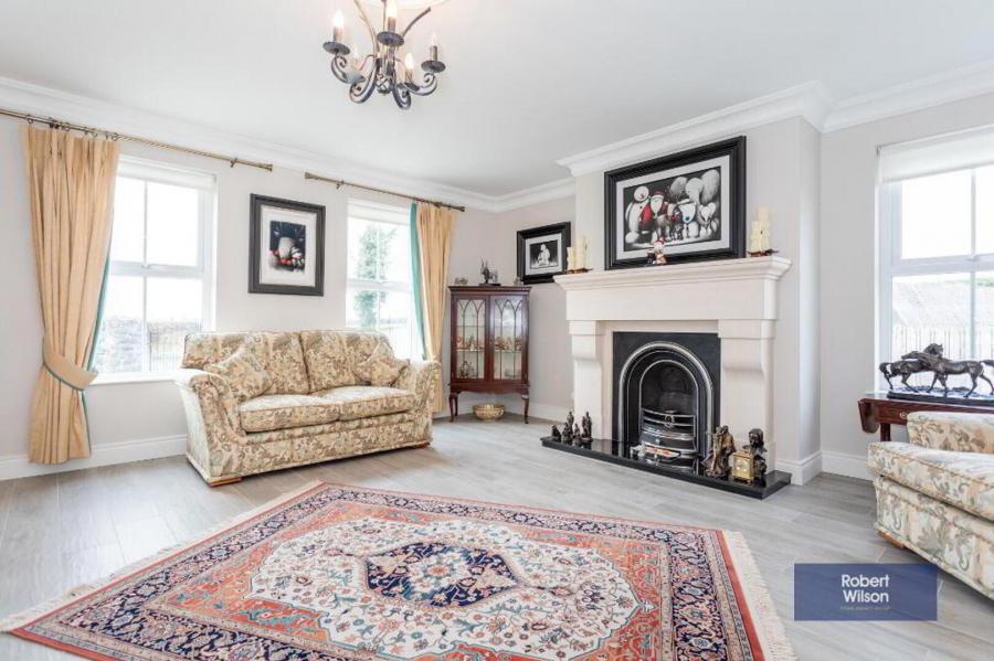 Laurel Hill Lodge, 3 Laurelhill Road