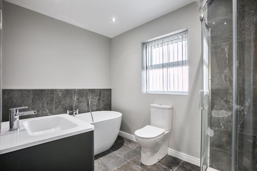 63, Wellington Park Road