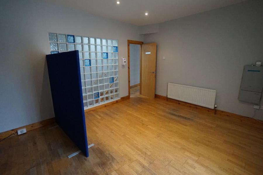 8a Ballynahinch Street