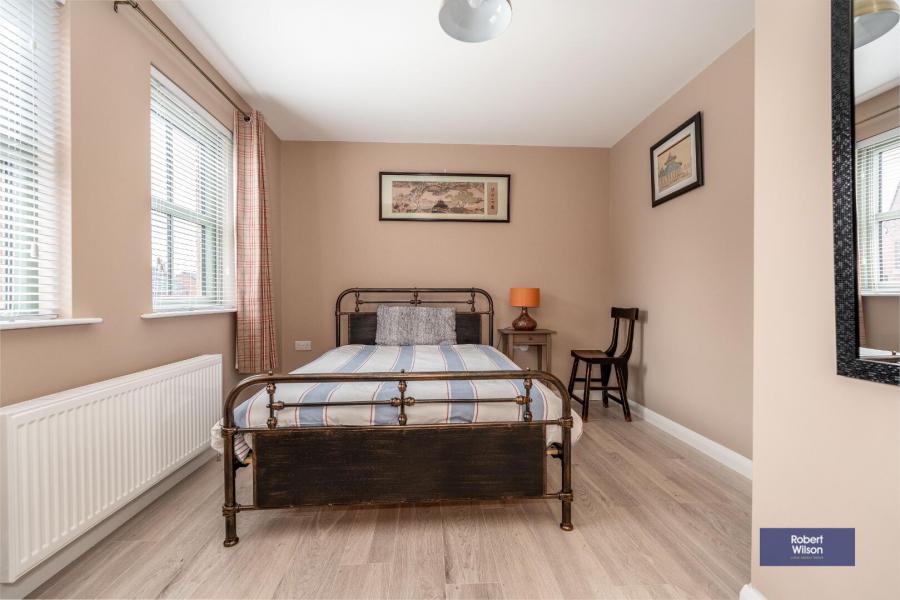 42 Blackthorn Manor