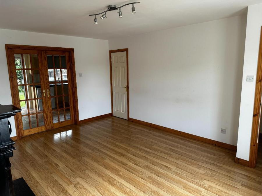 13 Oaktree Manor