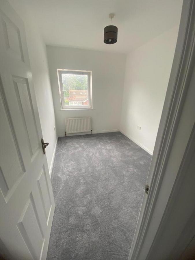 11 Rutherford Park