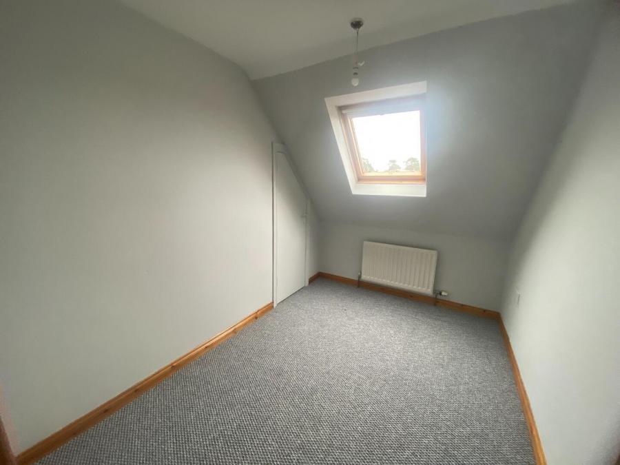 21 Willowfield Crescent