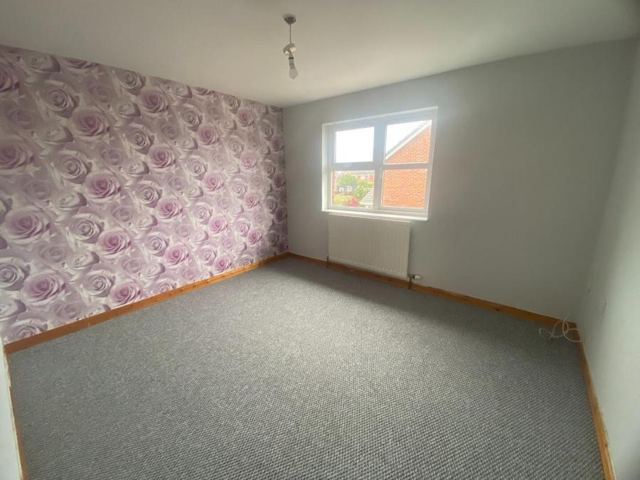 21 Willowfield Crescent