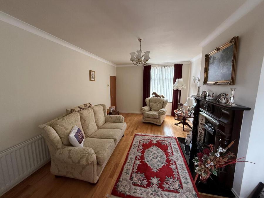 64 Waringstown Road