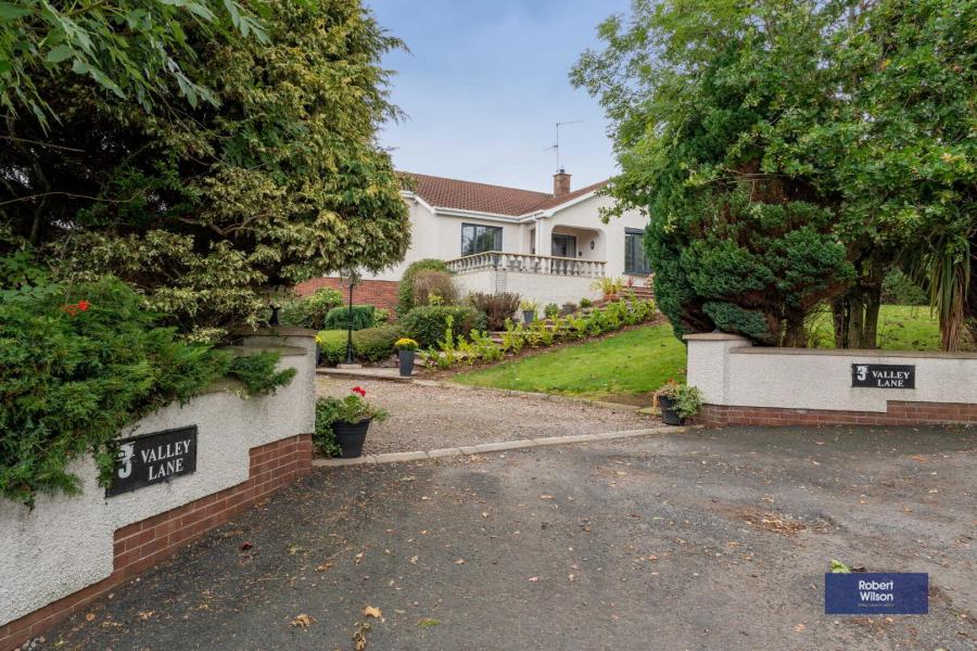 3 Valley Lane