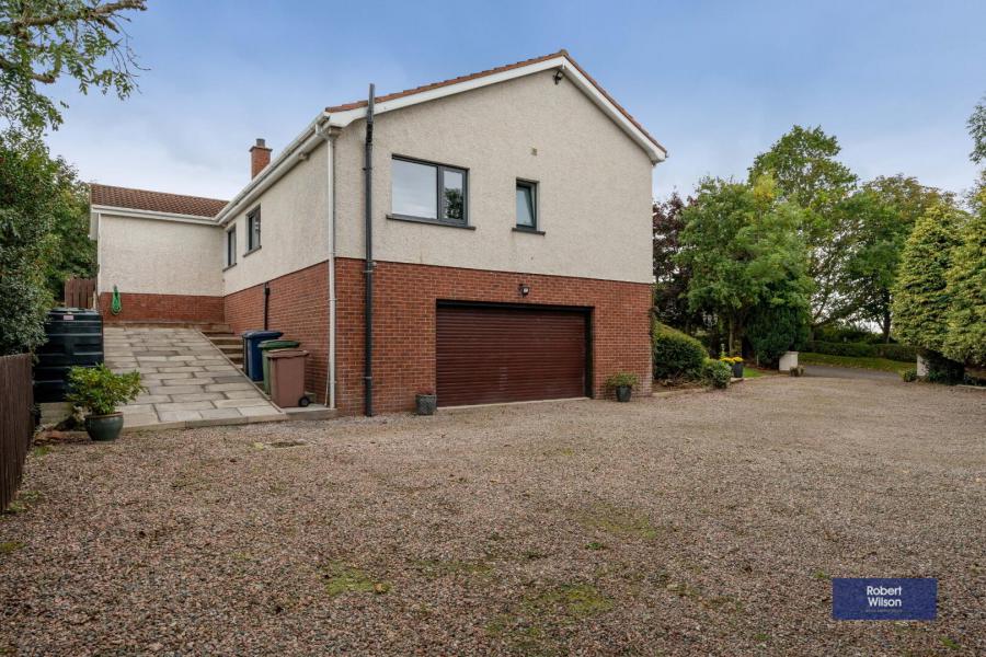 3 Valley Lane