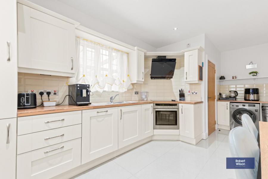 1 Ashwood Court