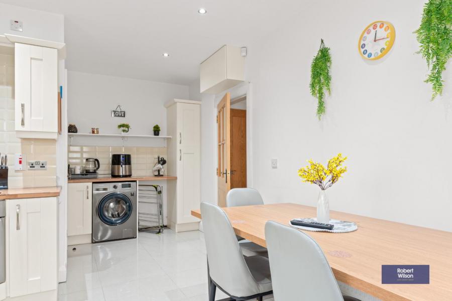 1 Ashwood Court