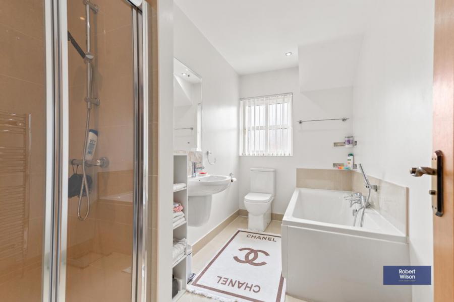 1 Ashwood Court 1 Ashwood Court