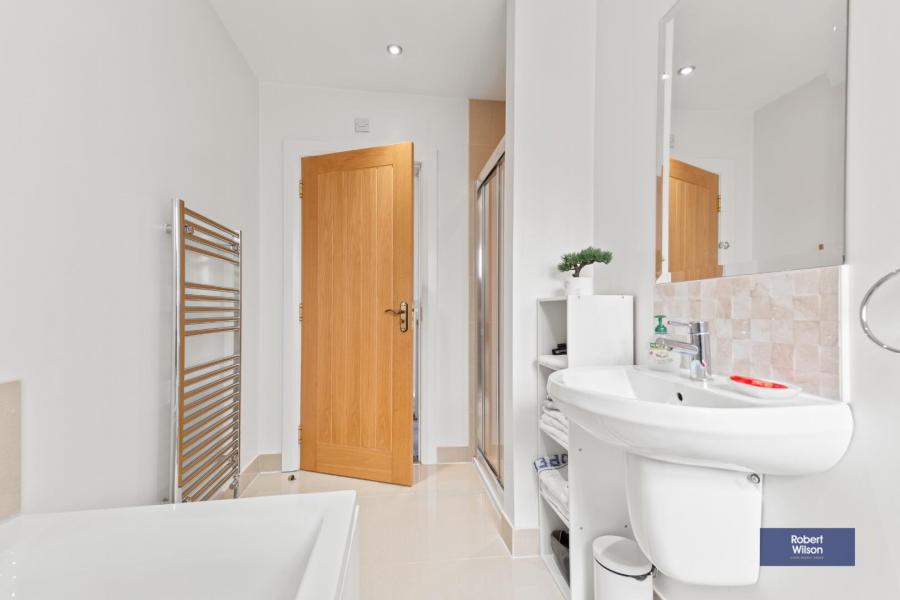 1 Ashwood Court